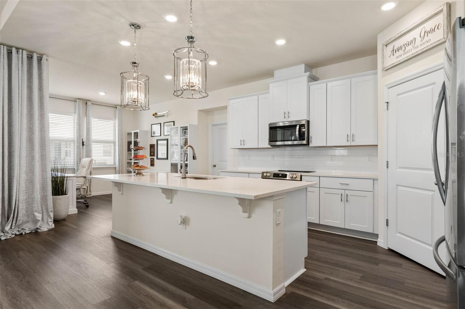 Single Family Residence at 345 E MERIMONT LN, ORMOND BEACH, photo 6 of 91