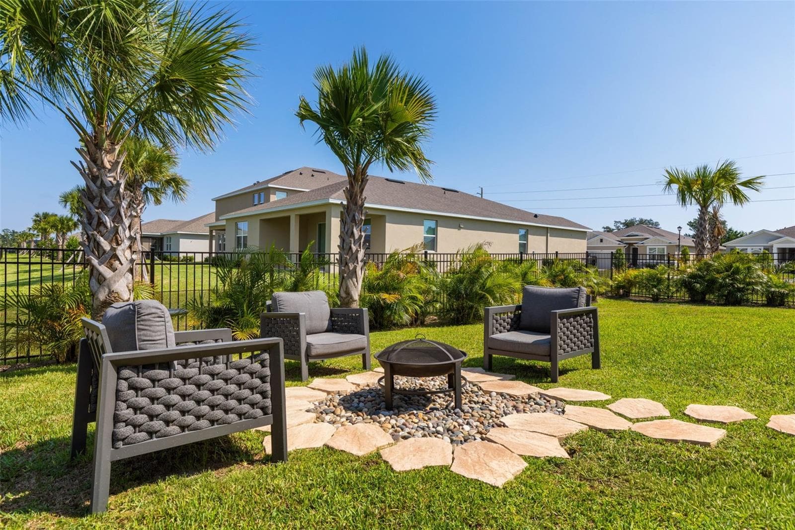 Single Family Residence at 345 E MERIMONT LN, ORMOND BEACH, photo 50 of 91