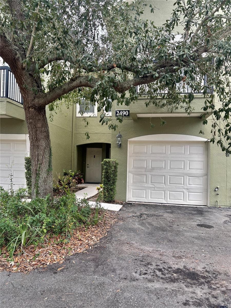 2490 LANCIEN CT #4