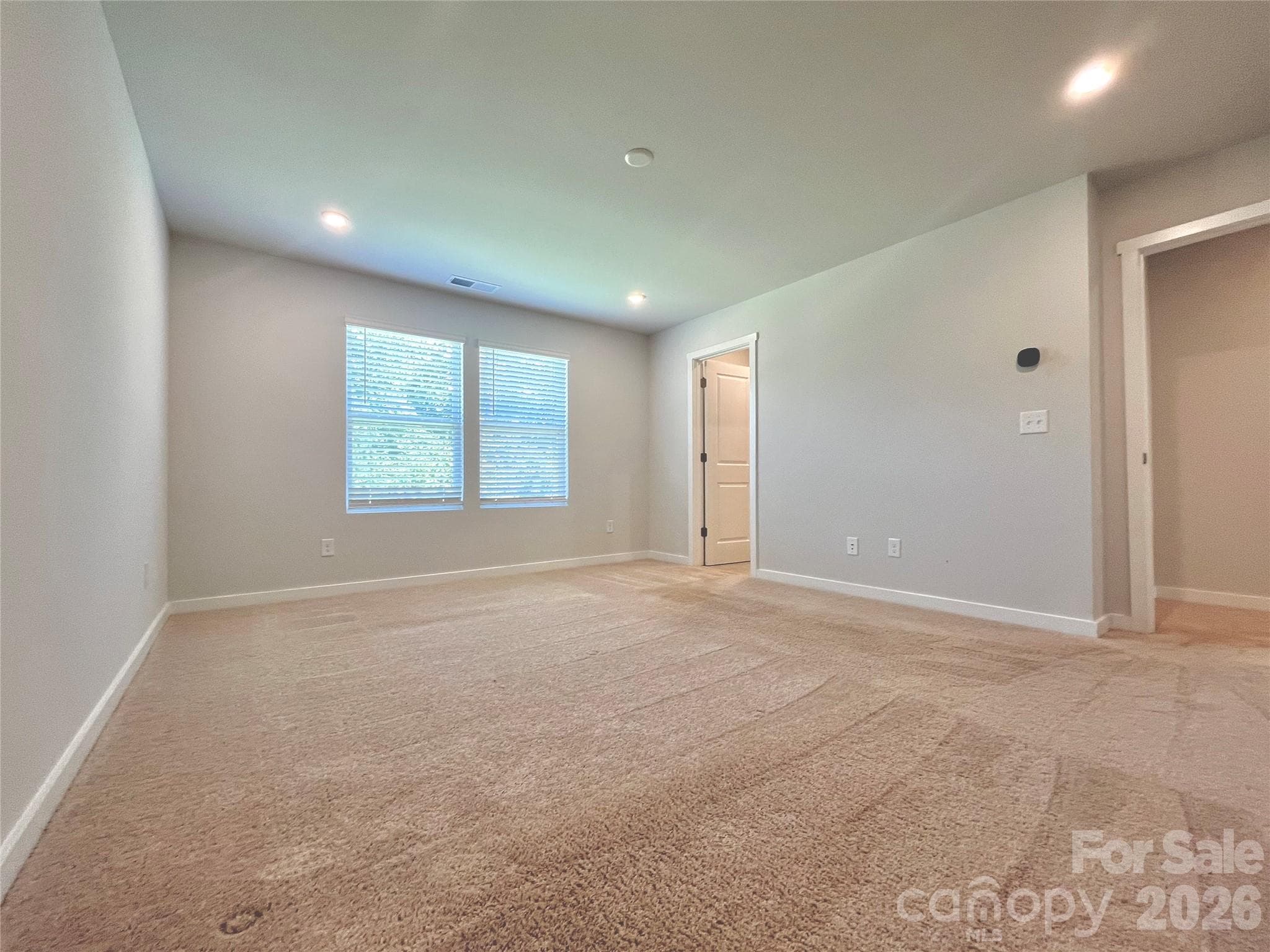 Single Family Residence at 307 Bezelle Avenue, York, photo 28 of 42