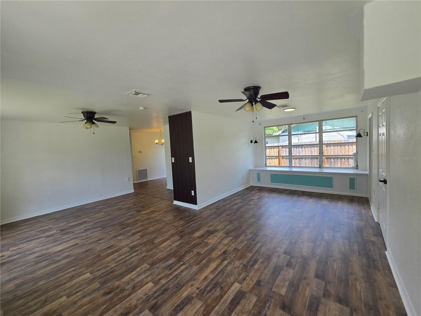 Single Family Residence at 1500 CREST AVE, LEESBURG, photo 8 of 23