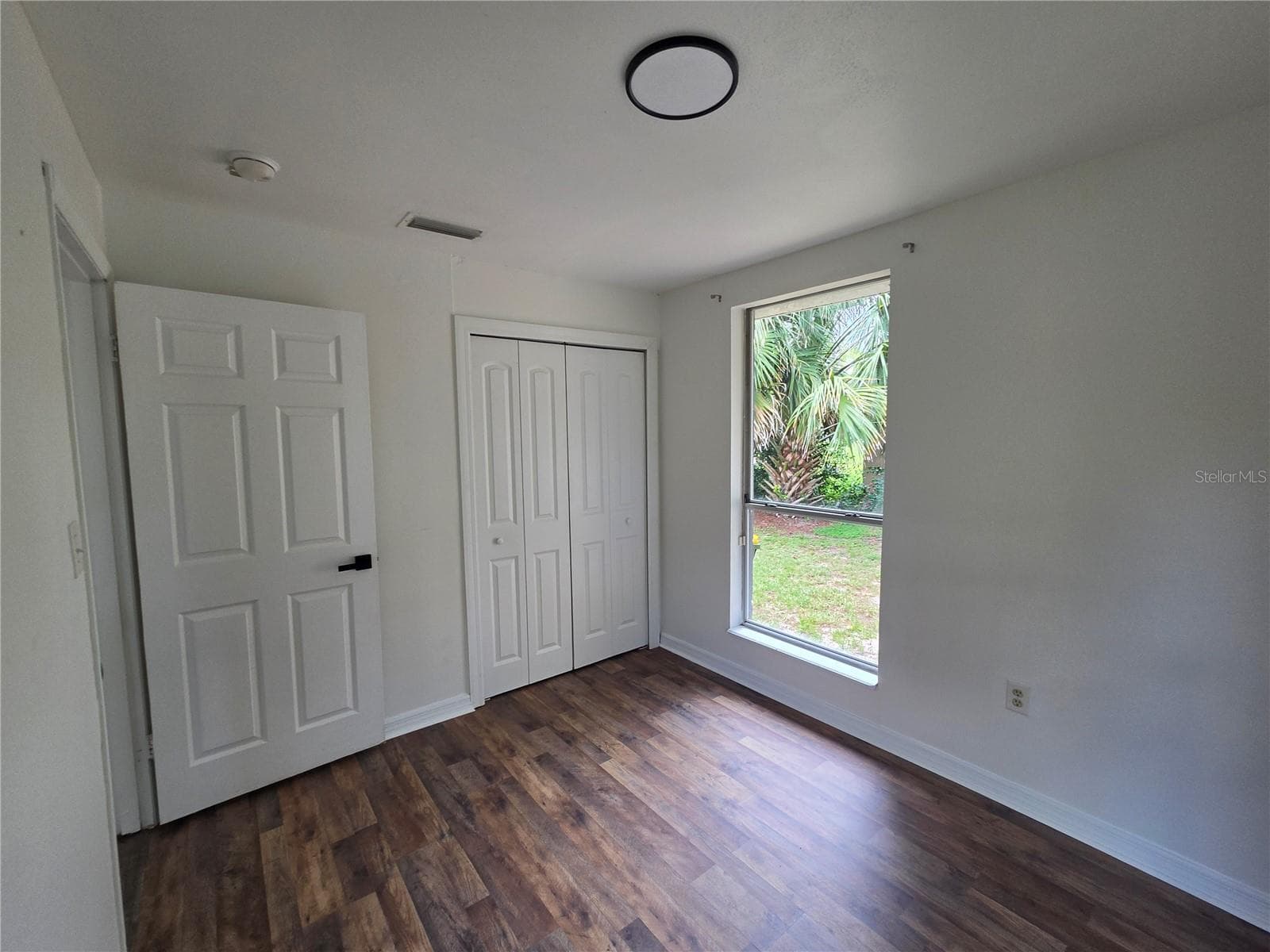 Single Family Residence at 1500 CREST AVE, LEESBURG, photo 20 of 23