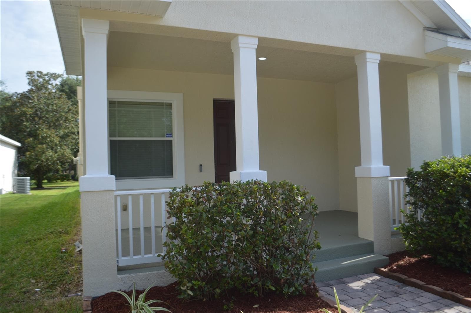 Single Family Residence at 6828 HELMSLEY CIR, WINDERMERE, photo 3 of 21