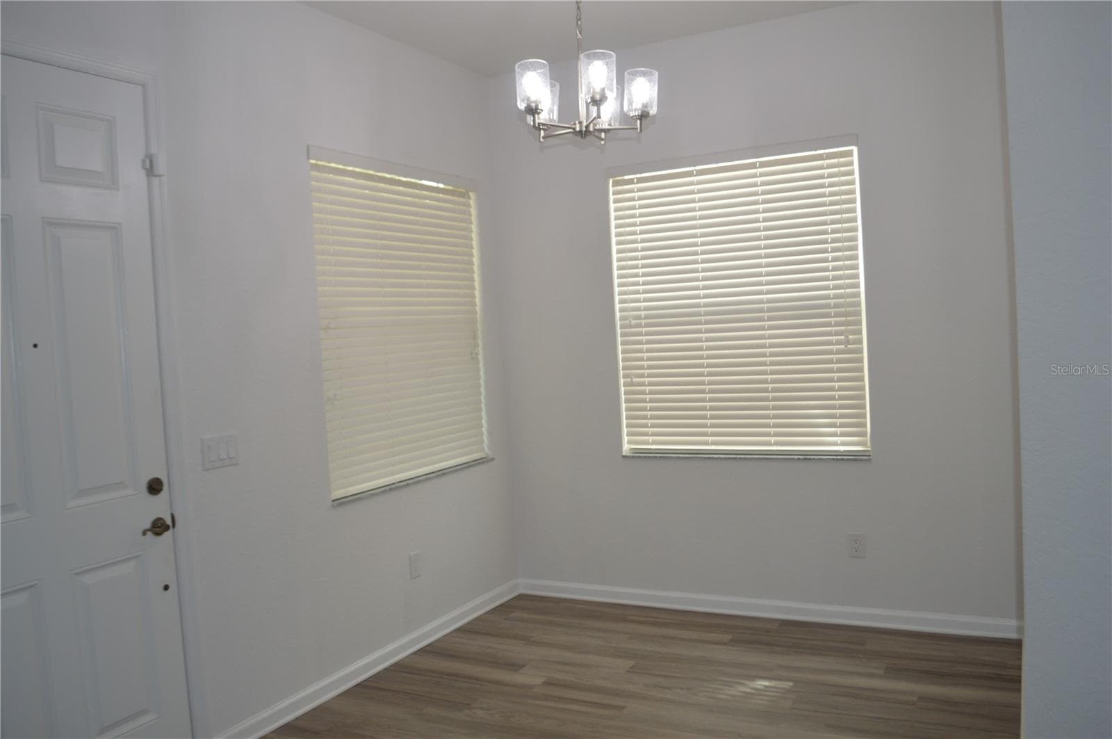 Single Family Residence at 6828 HELMSLEY CIR, WINDERMERE, photo 7 of 21