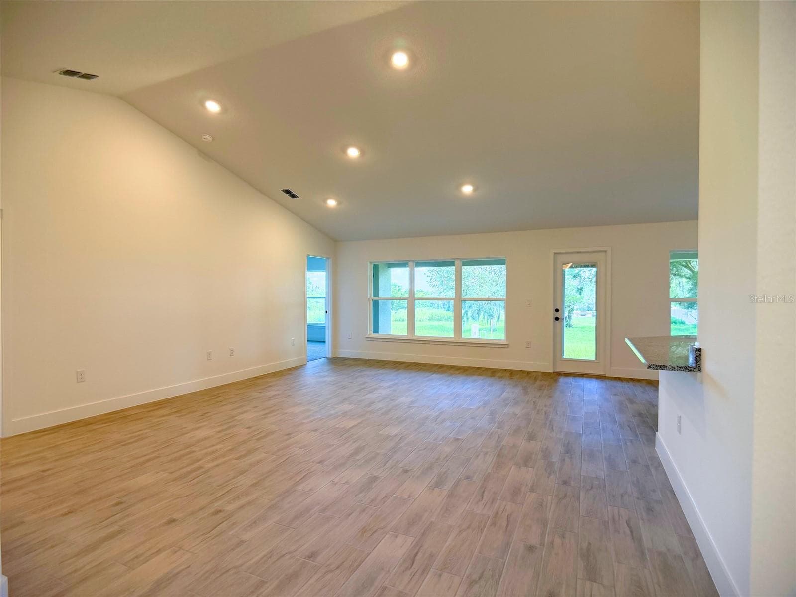 Single Family Residence at 36893 HIDDEN VIEW CIRCLE, DADE CITY, photo 26 of 34