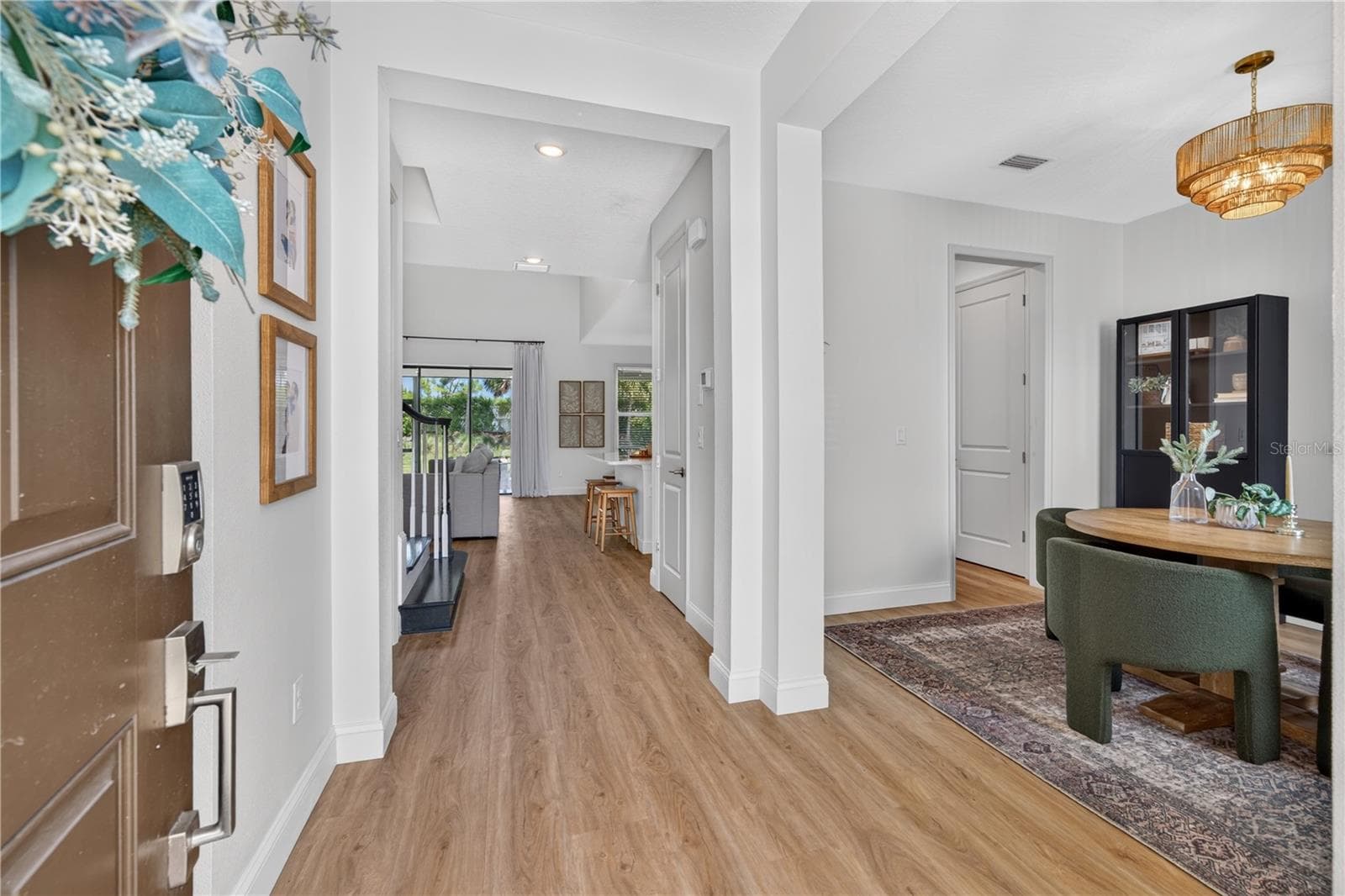 Single Family Residence at 9284 TEQUILA SUNRISE DR, SARASOTA, photo 9 of 98