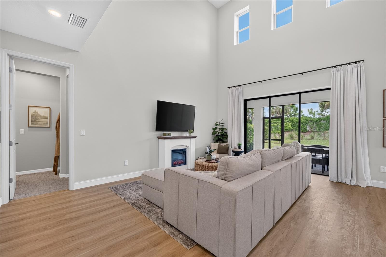 Single Family Residence at 9284 TEQUILA SUNRISE DR, SARASOTA, photo 13 of 98
