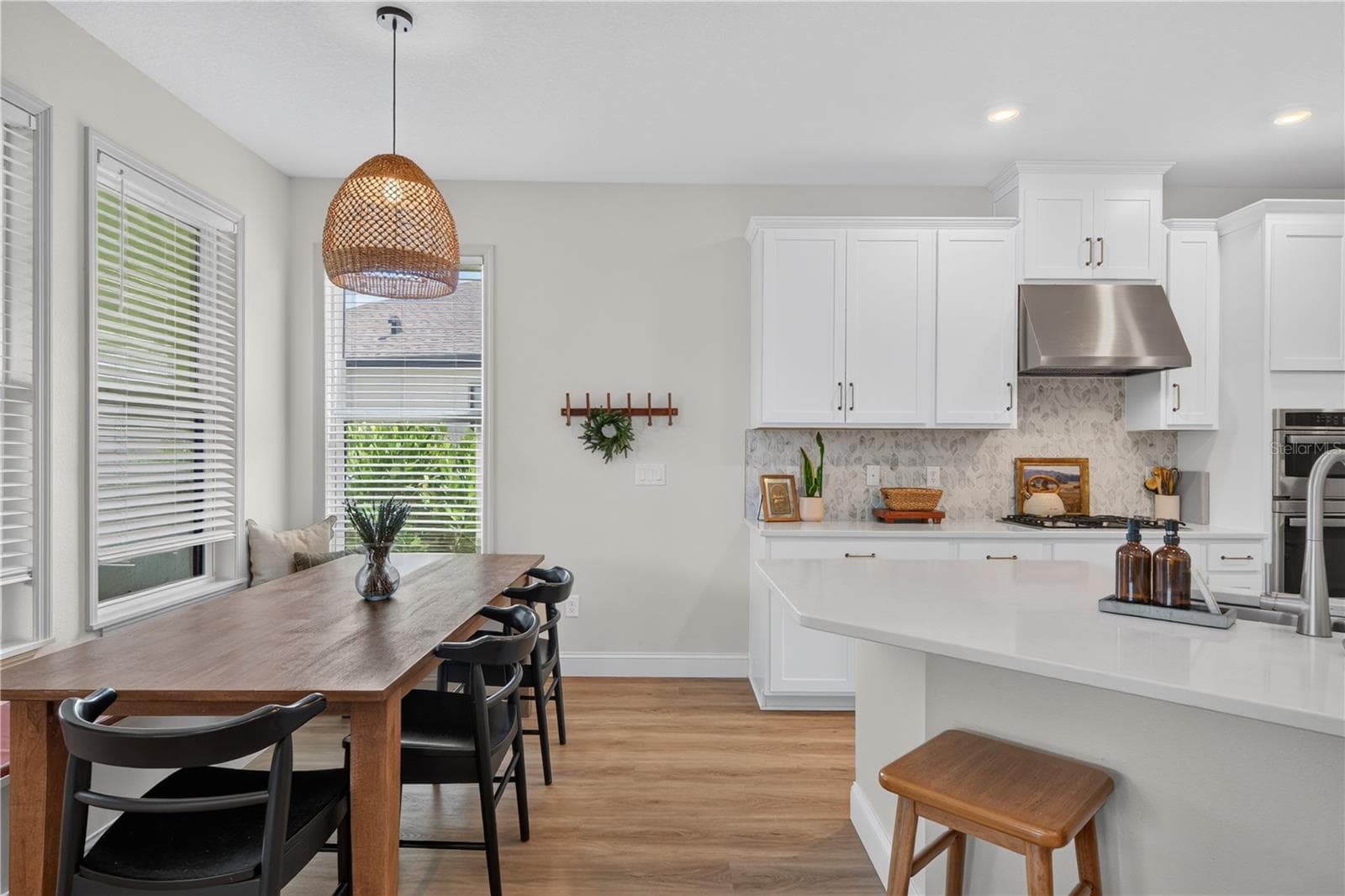 Single Family Residence at 9284 TEQUILA SUNRISE DR, SARASOTA, photo 17 of 98