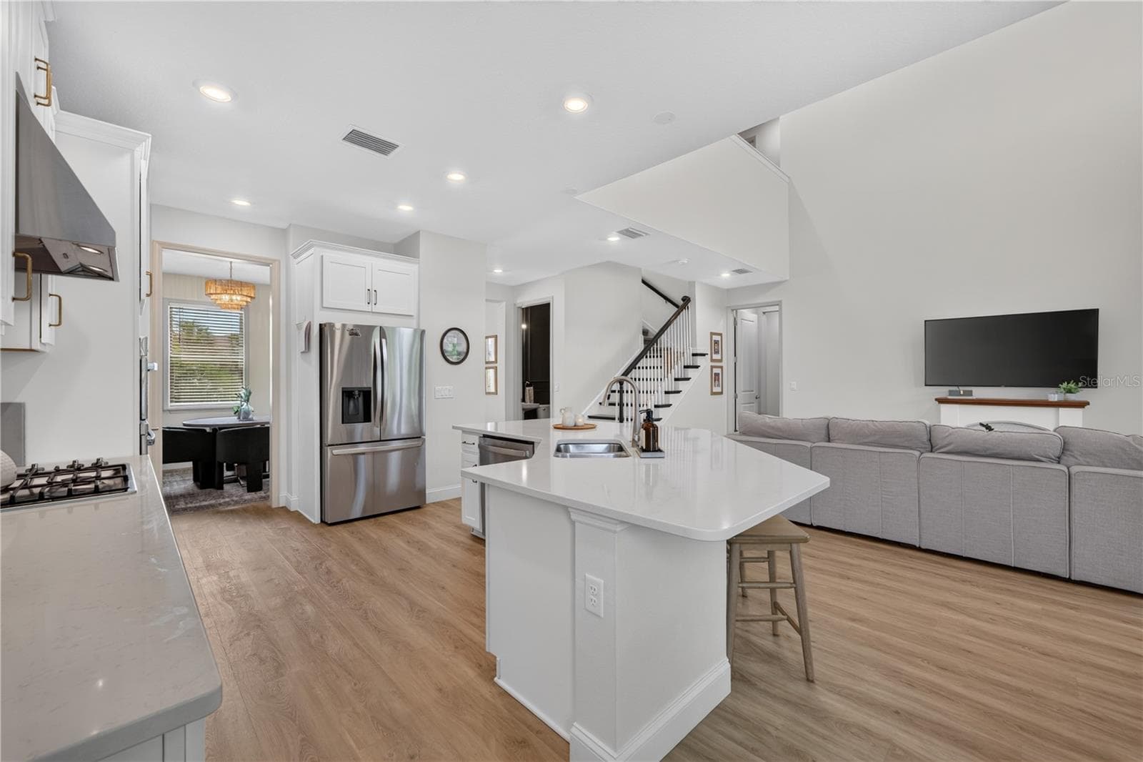 Single Family Residence at 9284 TEQUILA SUNRISE DR, SARASOTA, photo 19 of 98