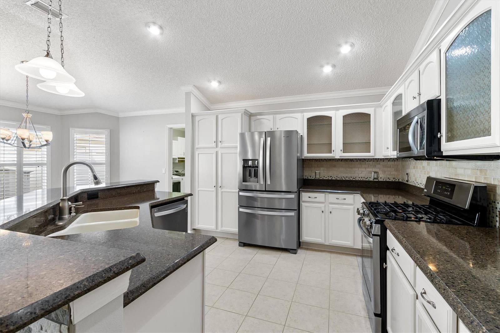 Villa at 1068 BURNETTOWN PL, THE VILLAGES, photo 4 of 43