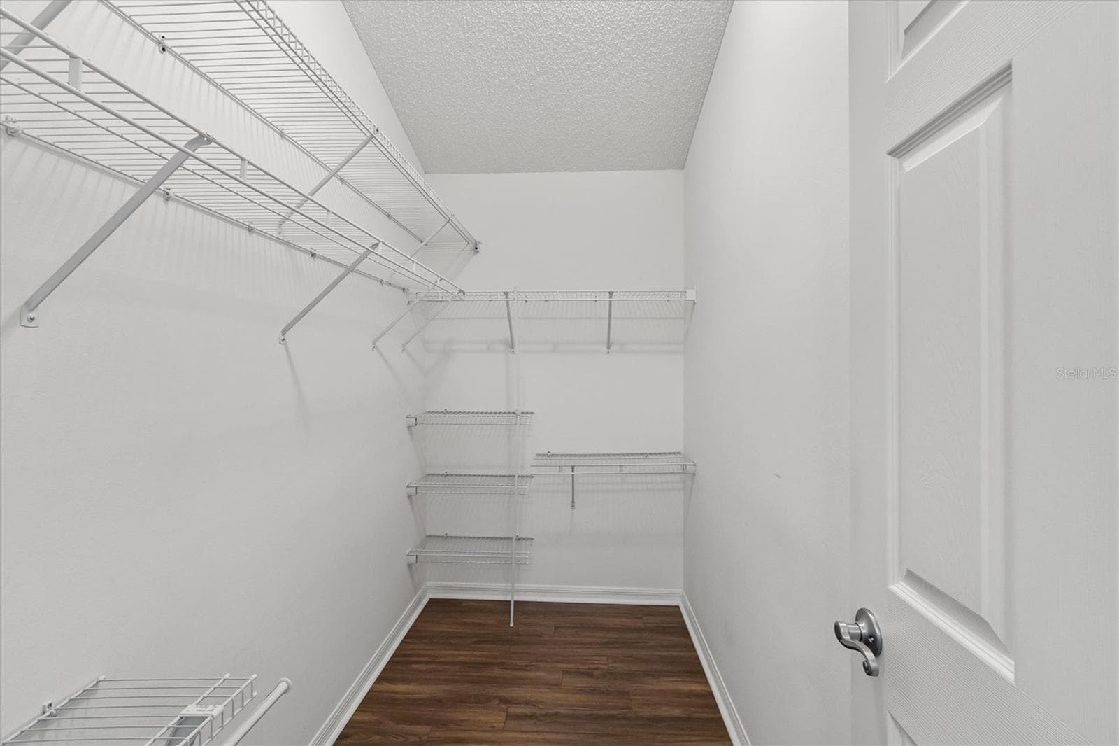 Villa at 1068 BURNETTOWN PL, THE VILLAGES, photo 18 of 43