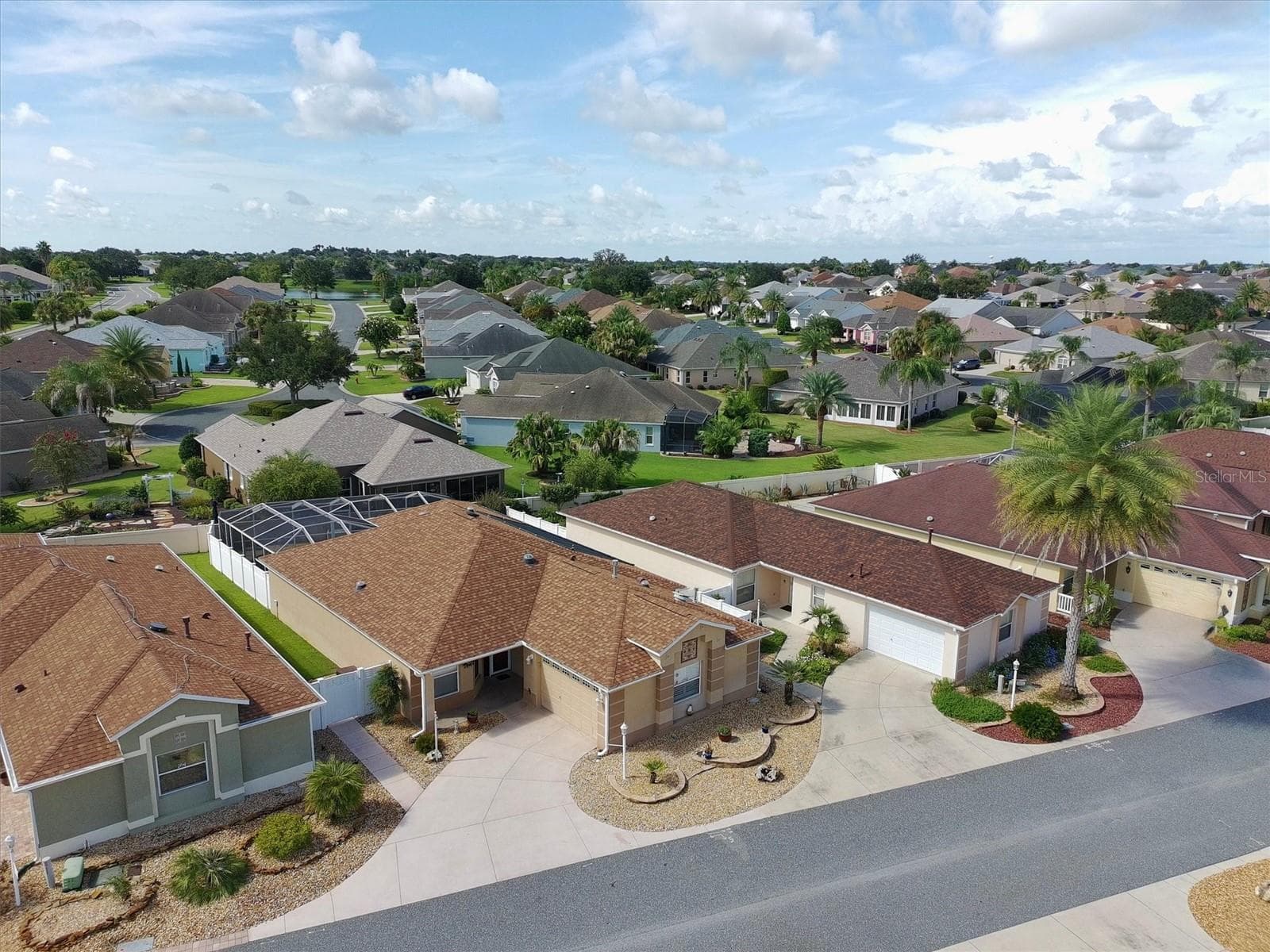 Villa at 1068 BURNETTOWN PL, THE VILLAGES, photo 37 of 43