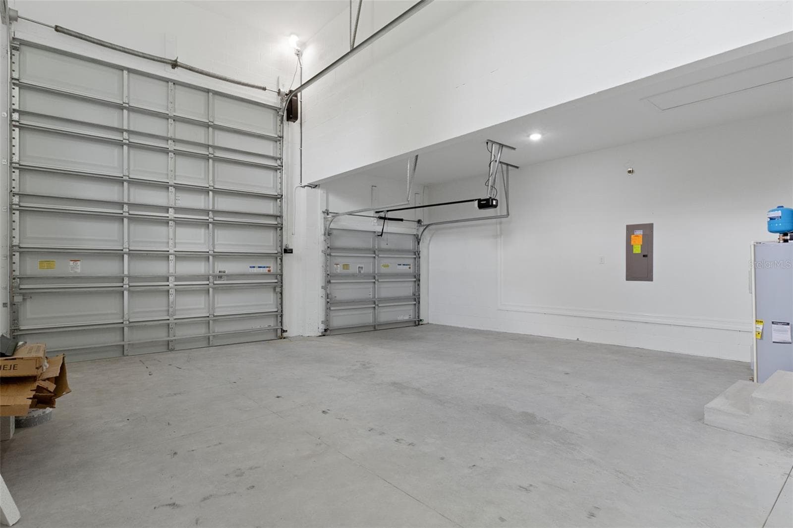 Completed Pioneer Garage and RV Bay - 6162 W CONESTOGA ST, BEVERLY HILLS