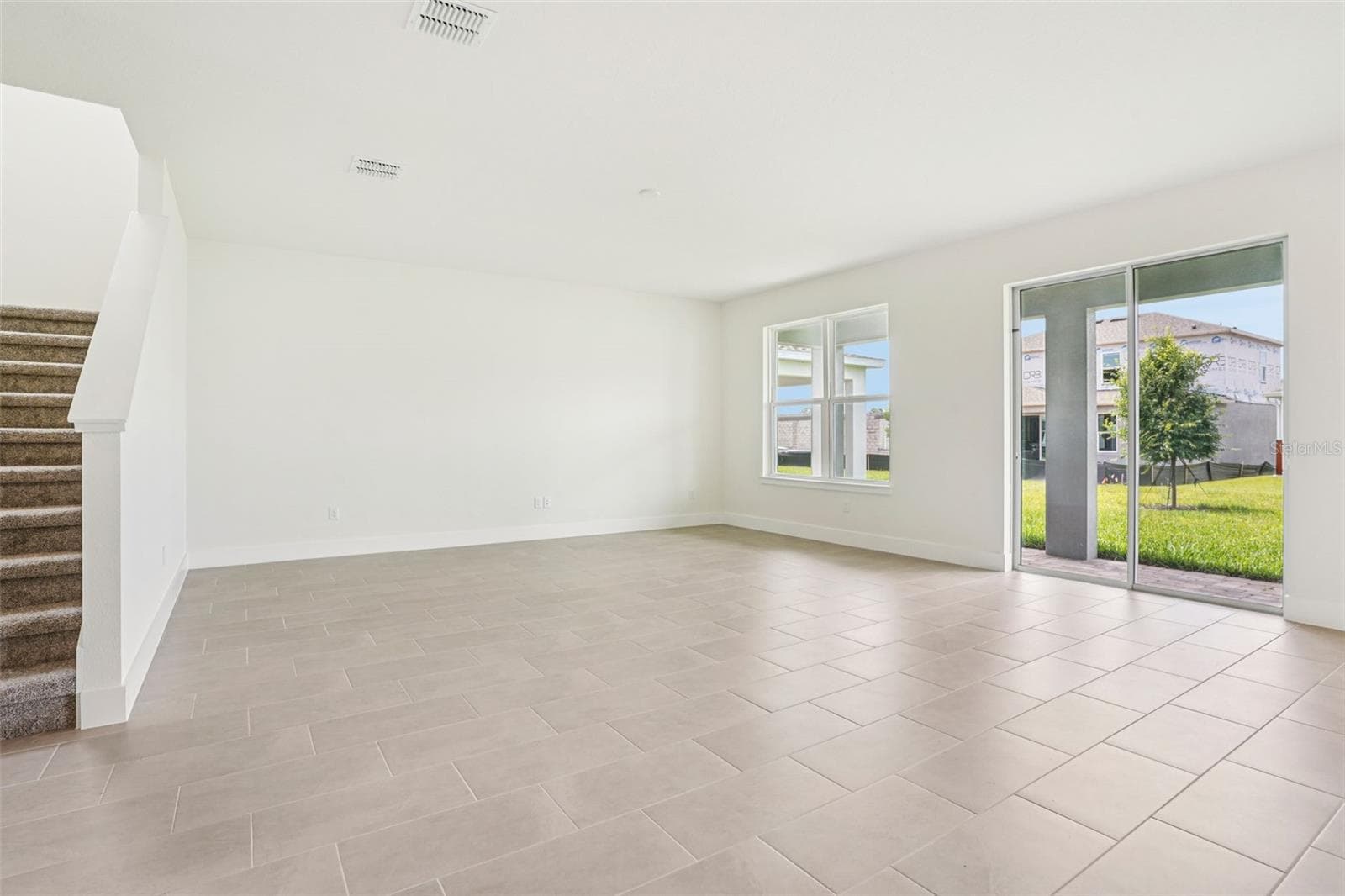 Single Family Residence at 30333 EMERALD FOREST DR, MOUNT DORA, photo 10 of 39
