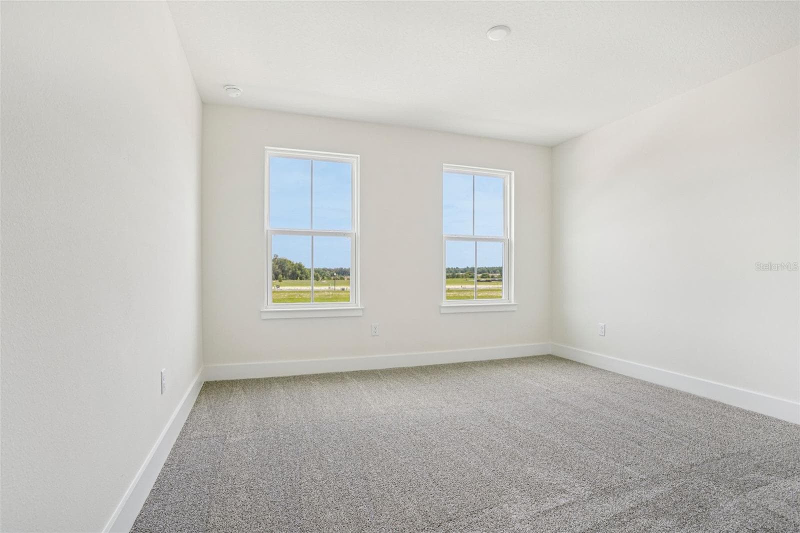 Single Family Residence at 30333 EMERALD FOREST DR, MOUNT DORA, photo 31 of 39
