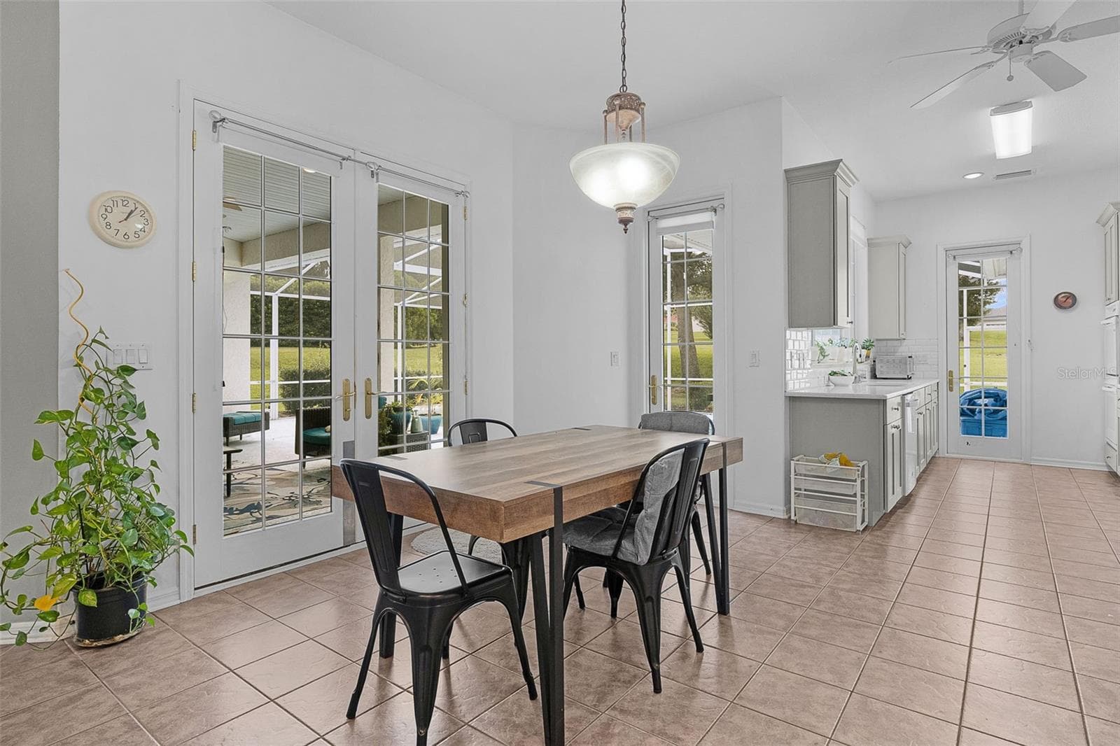 Eat in Kitchen - 39407 TREELINE DR, LADY LAKE