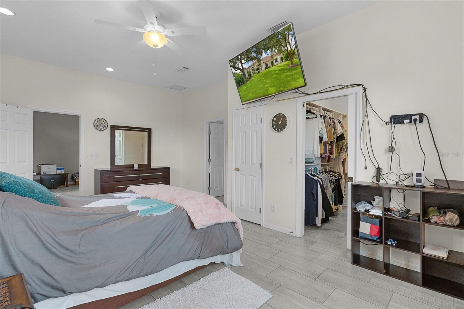 Primary Bedroom - 39407 TREELINE DR, LADY LAKE