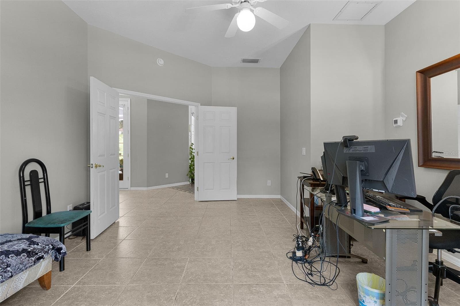 Office / Flex Room - 39407 TREELINE DR, LADY LAKE