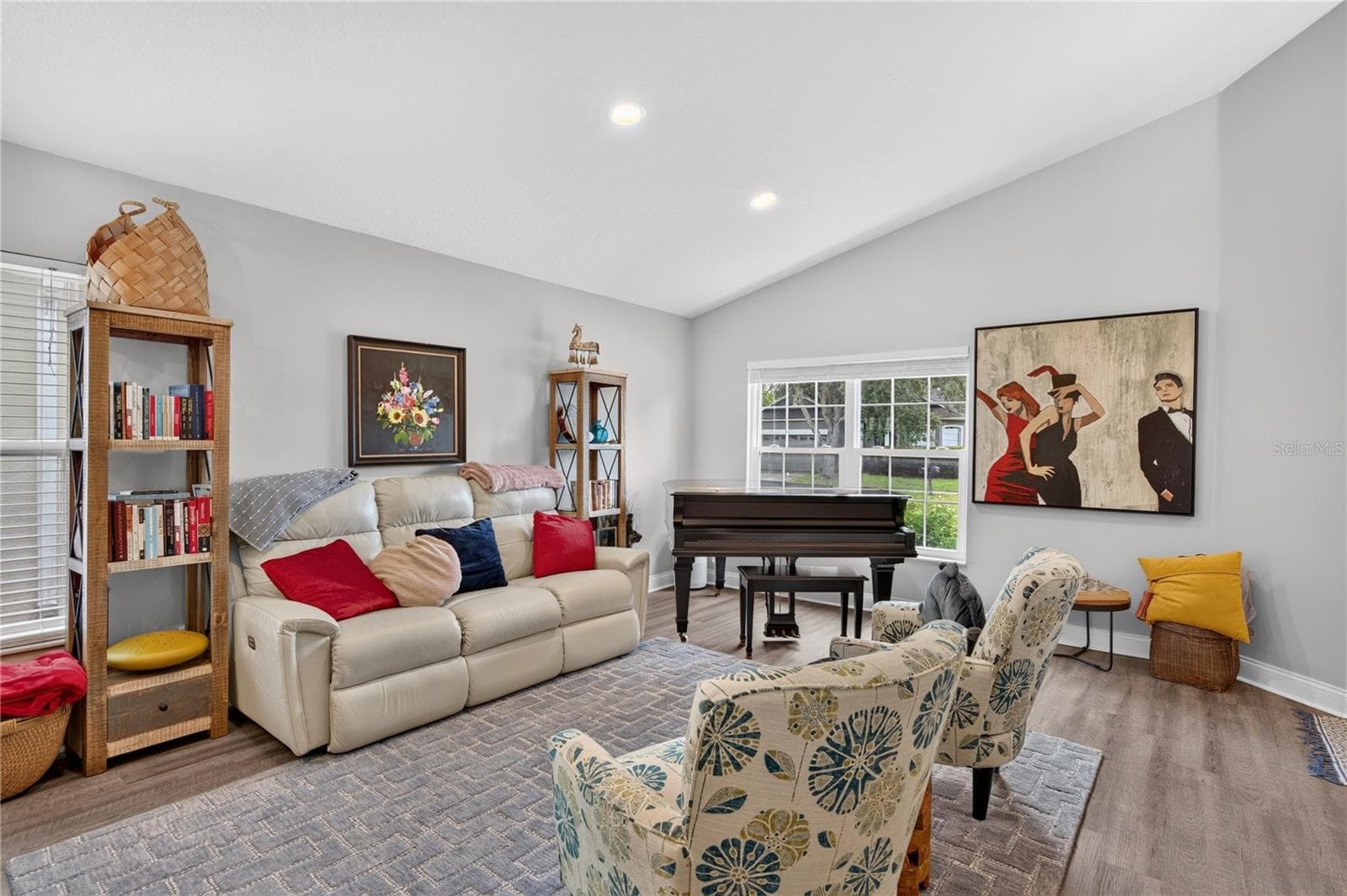 Living Room - 4339 NORTHERN DANCER WAY, ORLANDO