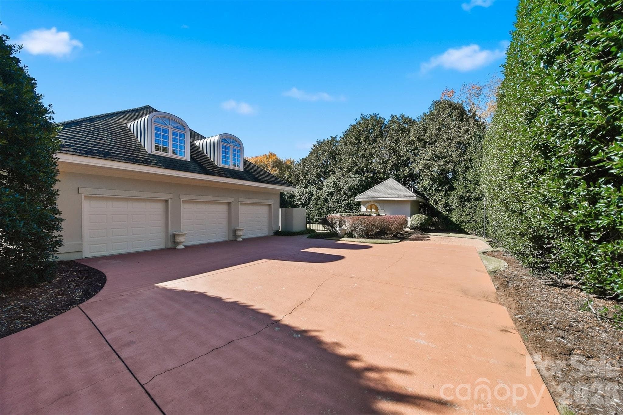 Upper-level floor plan featuring spacious guest suites and additional living areas. - 3619 Links Drive NE, Conover
