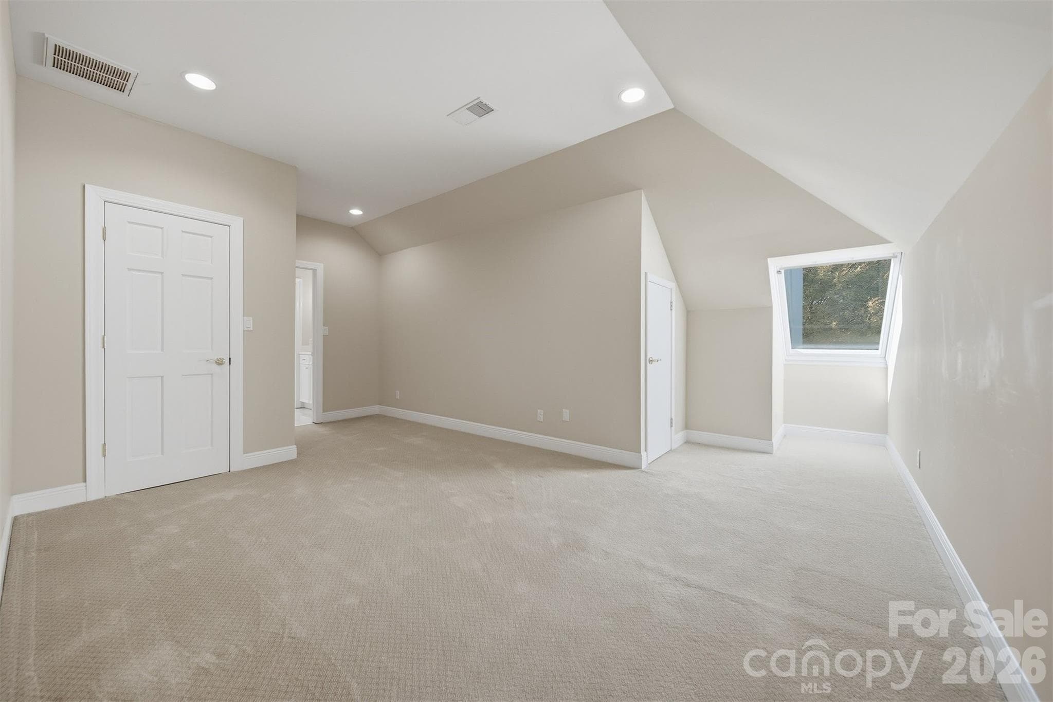 Upstairs guest suite or bonus living area with flexible use options. - 3619 Links Drive NE, Conover