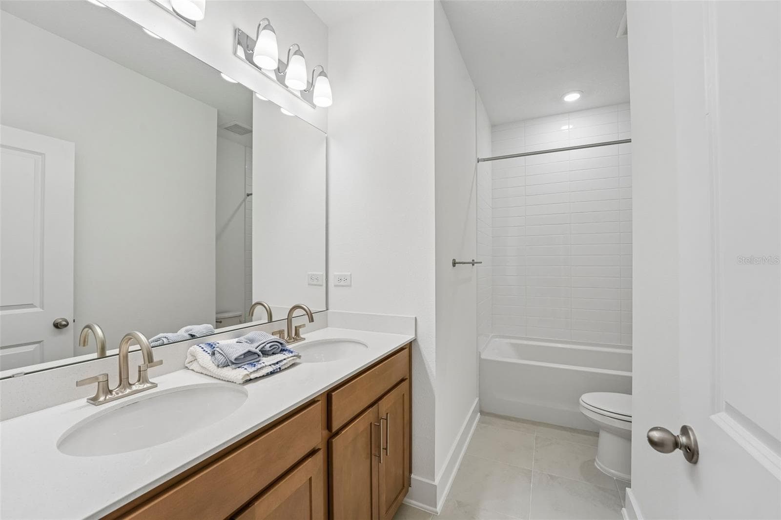 Townhouse at BARTRAM MEADOWS, JACKSONVILLE, photo 19 of 27