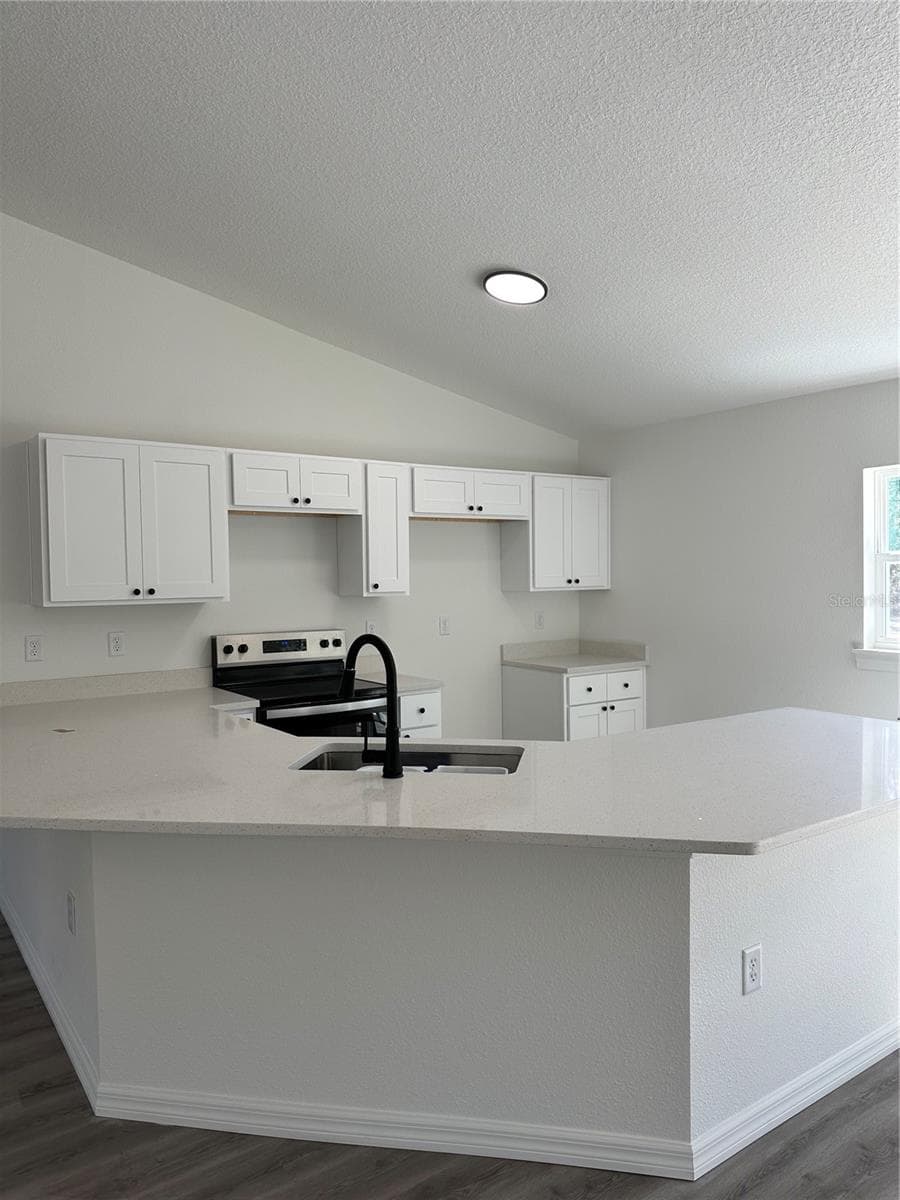 Single Family Residence at 24492 NW HEMLOCK AVE, DUNNELLON, photo 8 of 48