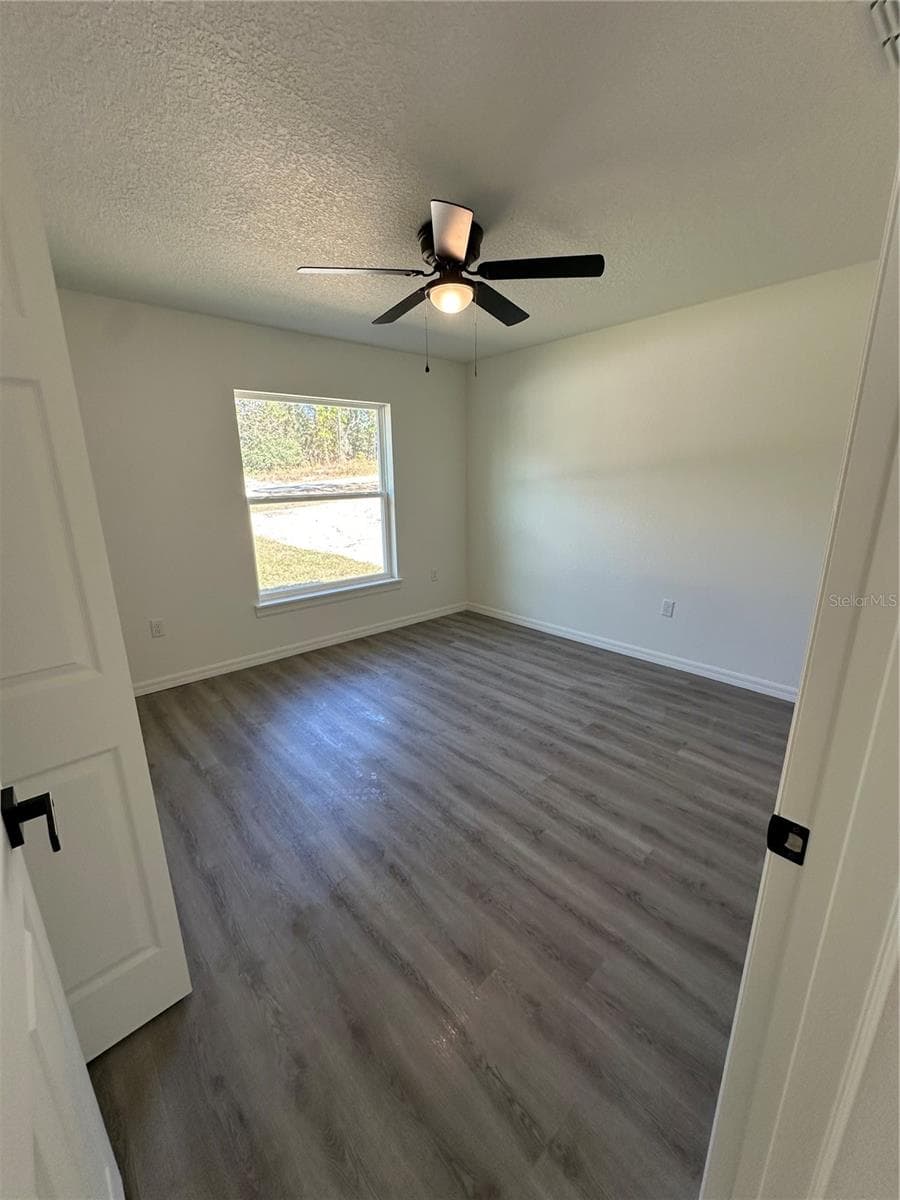 Single Family Residence at 24492 NW HEMLOCK AVE, DUNNELLON, photo 9 of 48