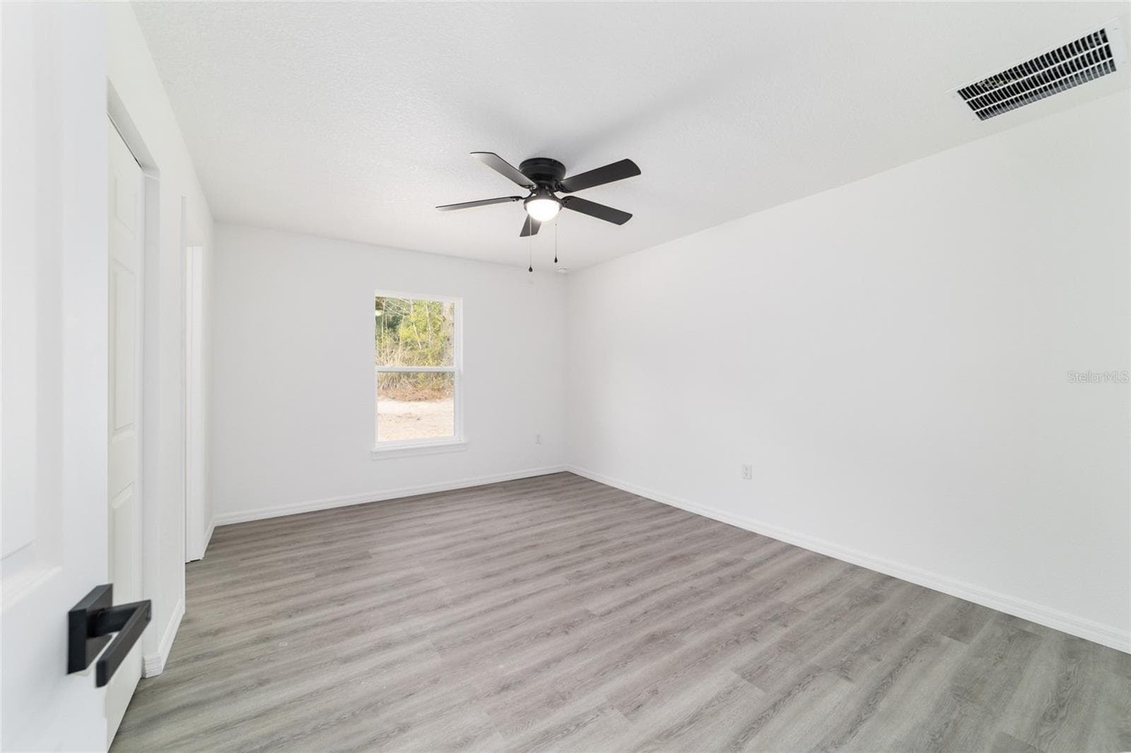 Single Family Residence at 24492 NW HEMLOCK AVE, DUNNELLON, photo 37 of 48