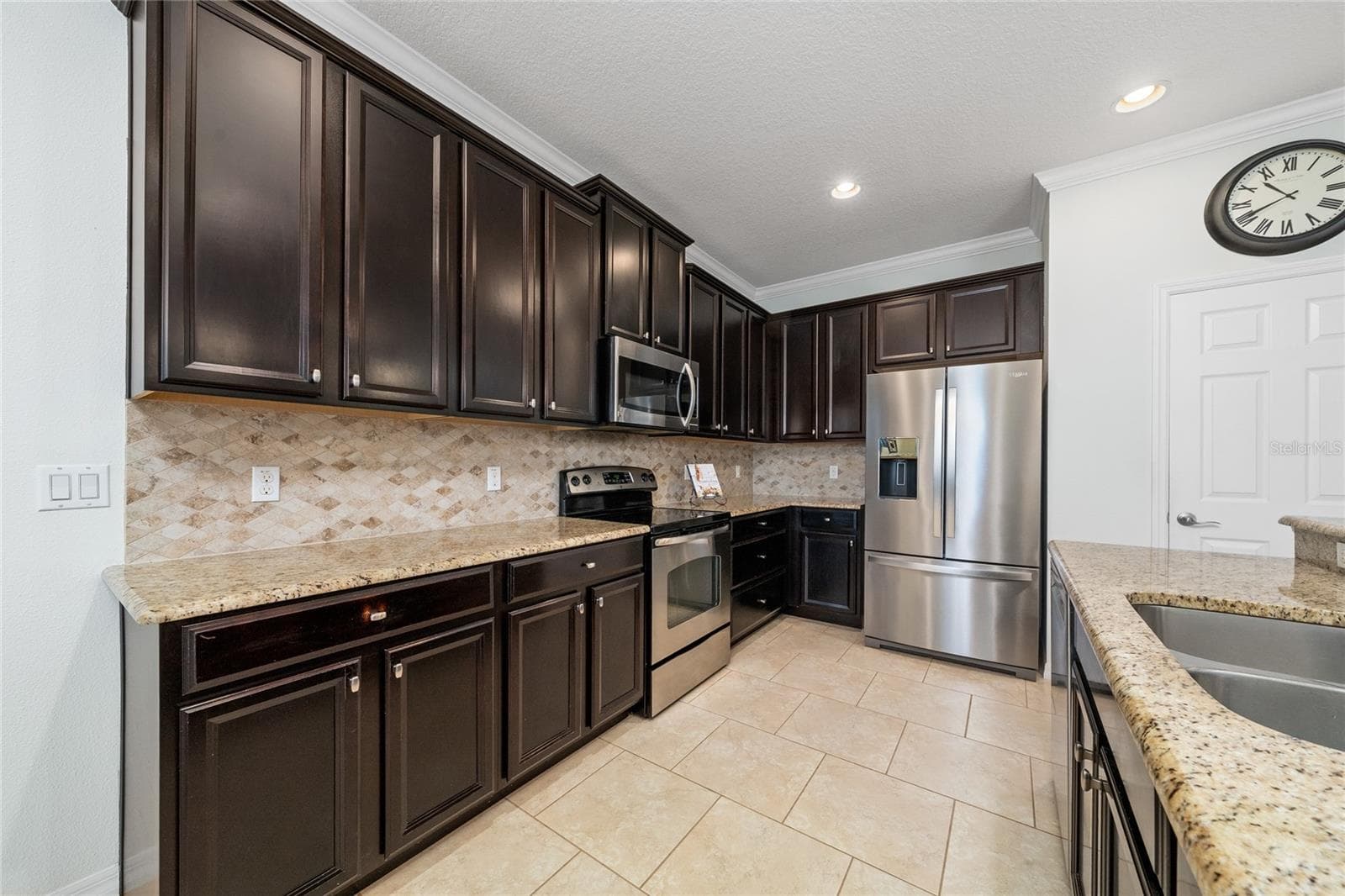 Single Family Residence at 2202 REDMARK LN, WINTER GARDEN, photo 4 of 61