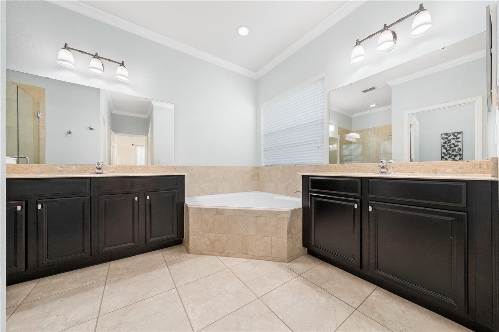 Single Family Residence at 2202 REDMARK LN, WINTER GARDEN, photo 17 of 61
