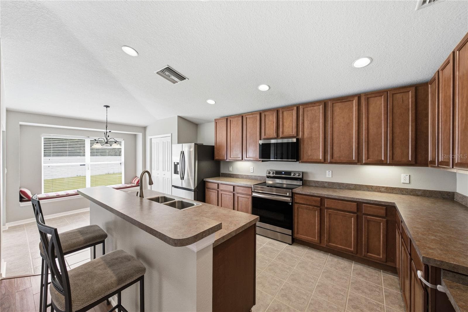Single Family Residence at 34455 CLIFFCREEK CT, WESLEY CHAPEL, photo 33 of 62