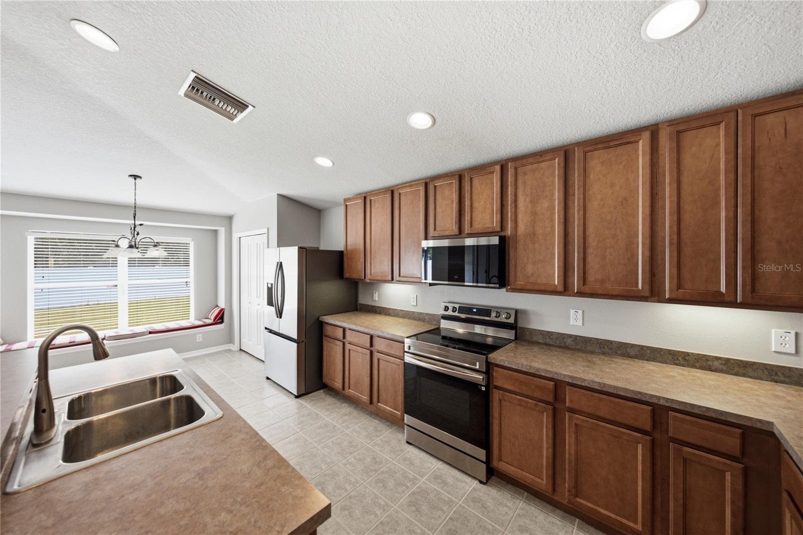 Single Family Residence at 34455 CLIFFCREEK CT, WESLEY CHAPEL, photo 34 of 62