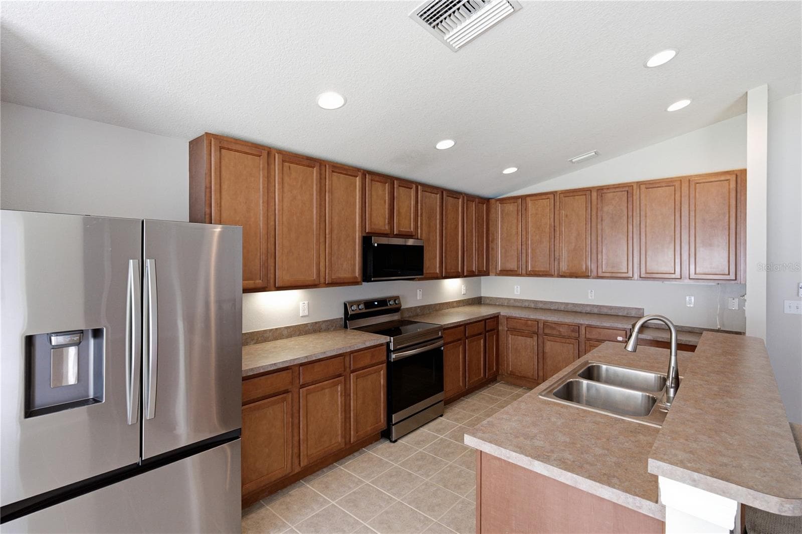 Single Family Residence at 34455 CLIFFCREEK CT, WESLEY CHAPEL, photo 39 of 62