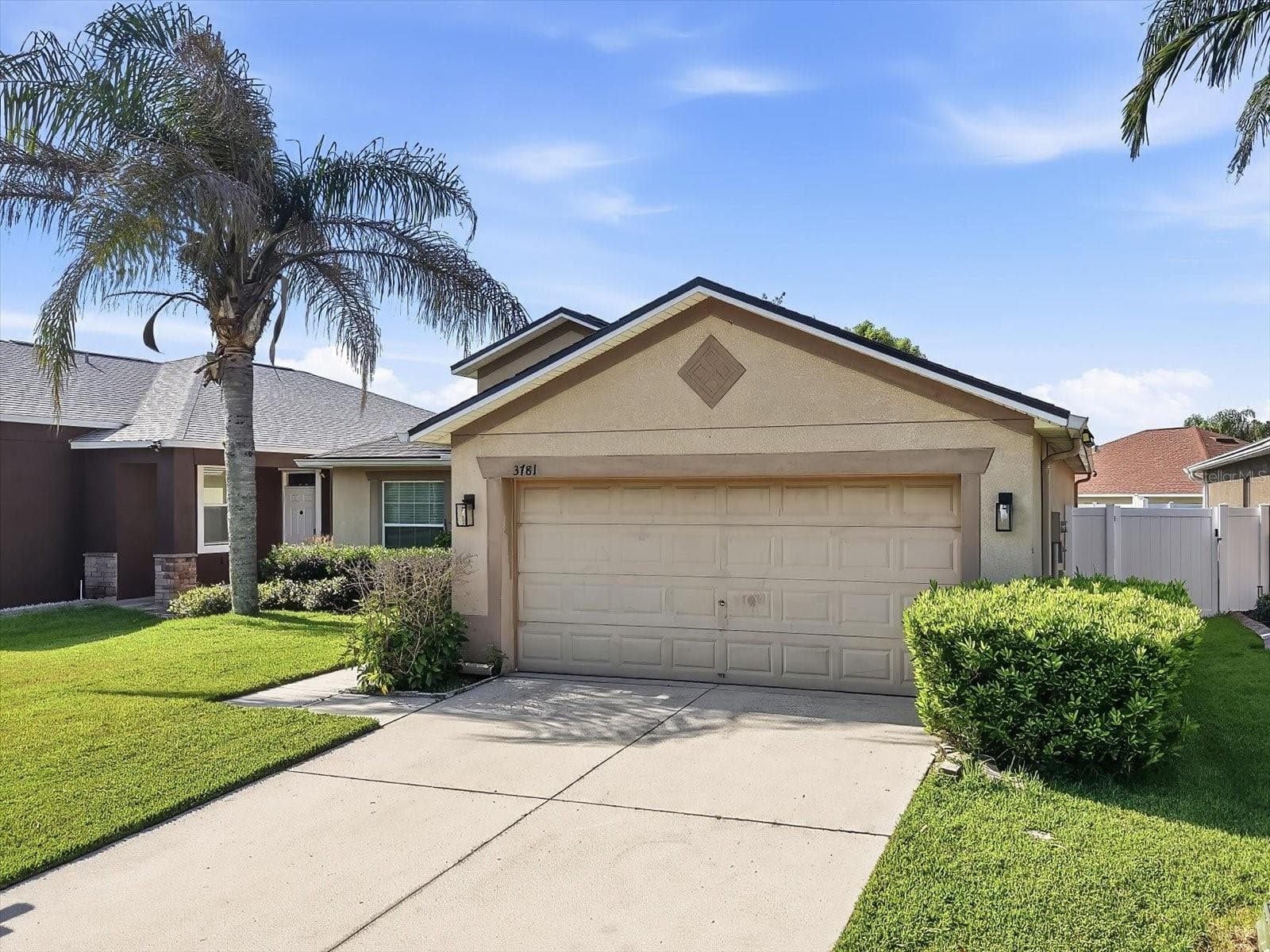 Single Family Residence at 3781 MADBURY CIR, LAKELAND, photo 3 of 26
