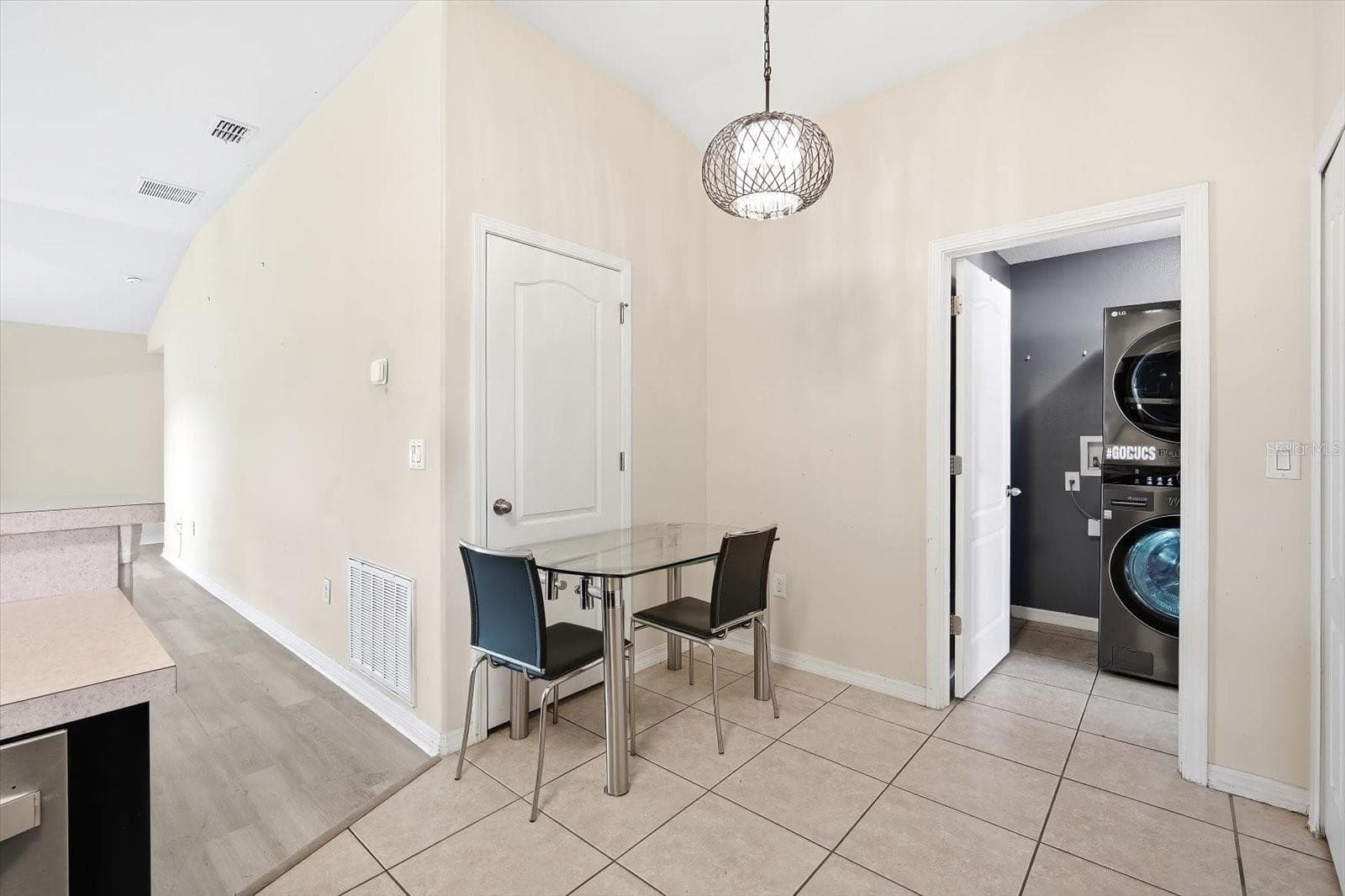 Single Family Residence at 3781 MADBURY CIR, LAKELAND, photo 9 of 26