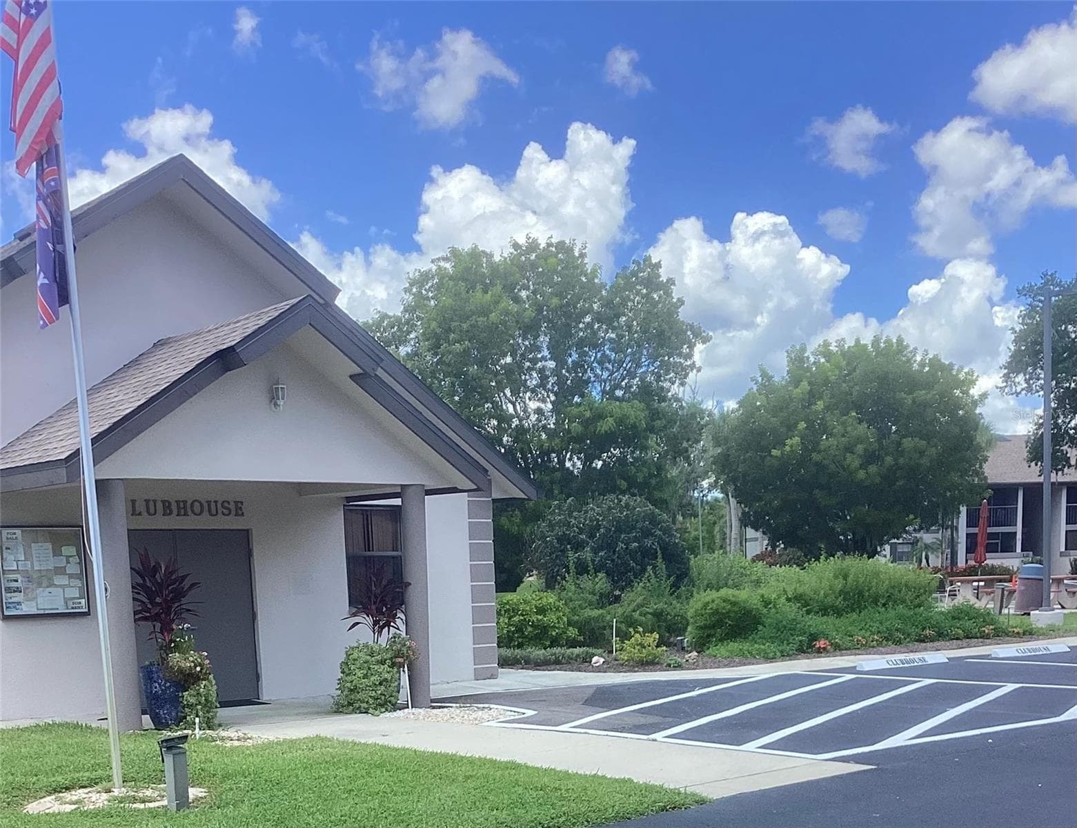 Condominium at OAK FORREST, PORT CHARLOTTE, photo 9 of 30