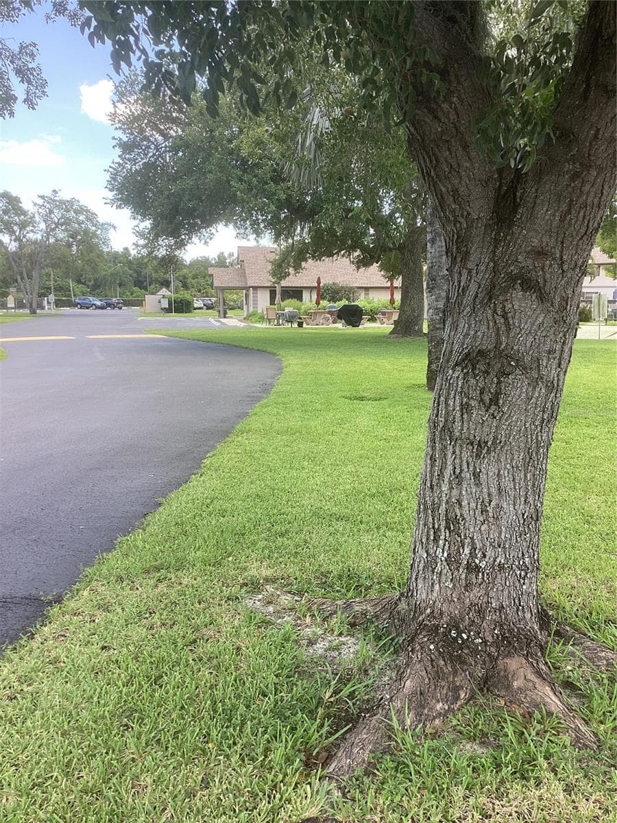 Condominium at OAK FORREST, PORT CHARLOTTE, photo 11 of 30