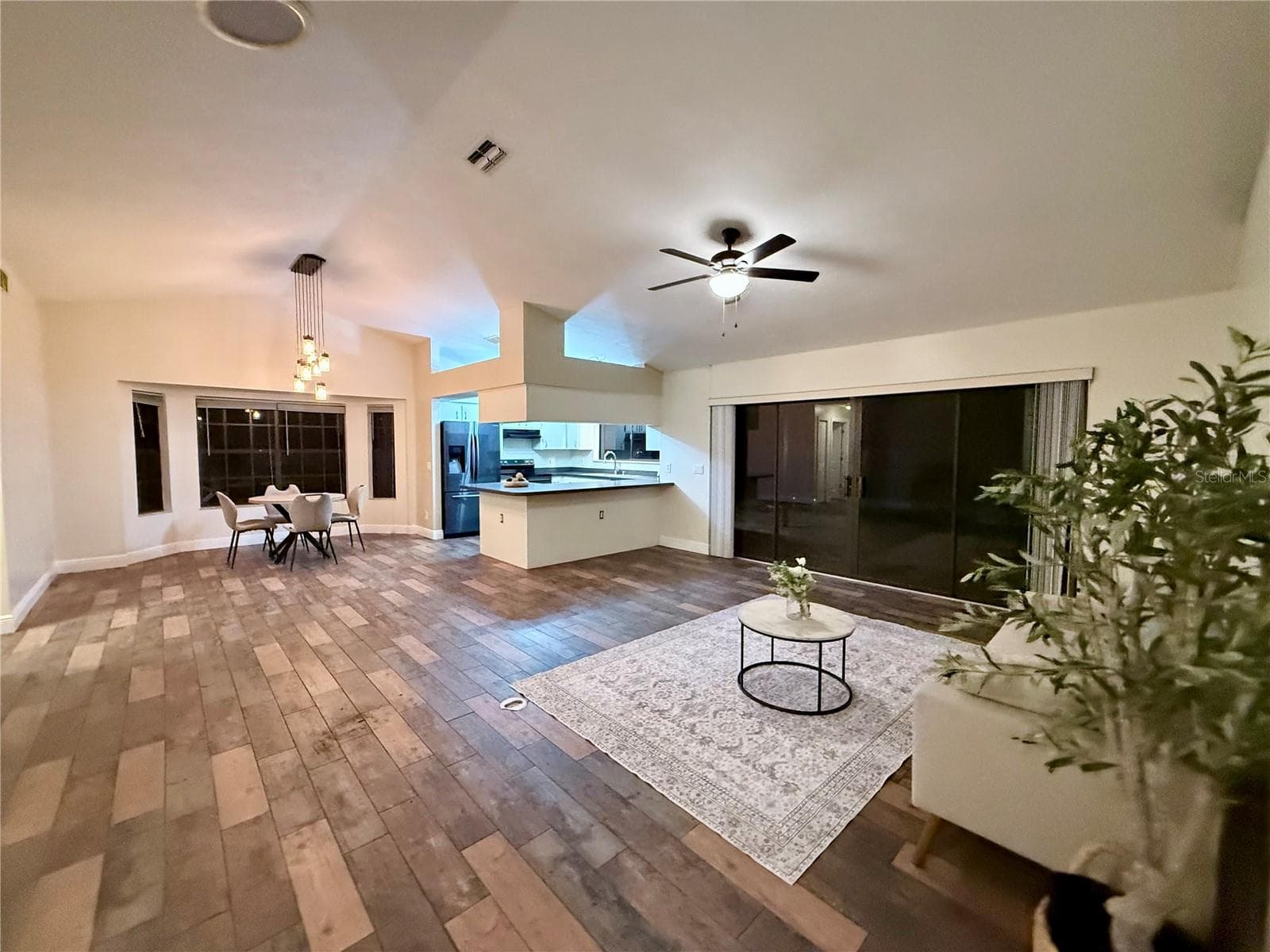 Single Family Residence at 3530 W COGWOOD CIR, BEVERLY HILLS, photo 4 of 69