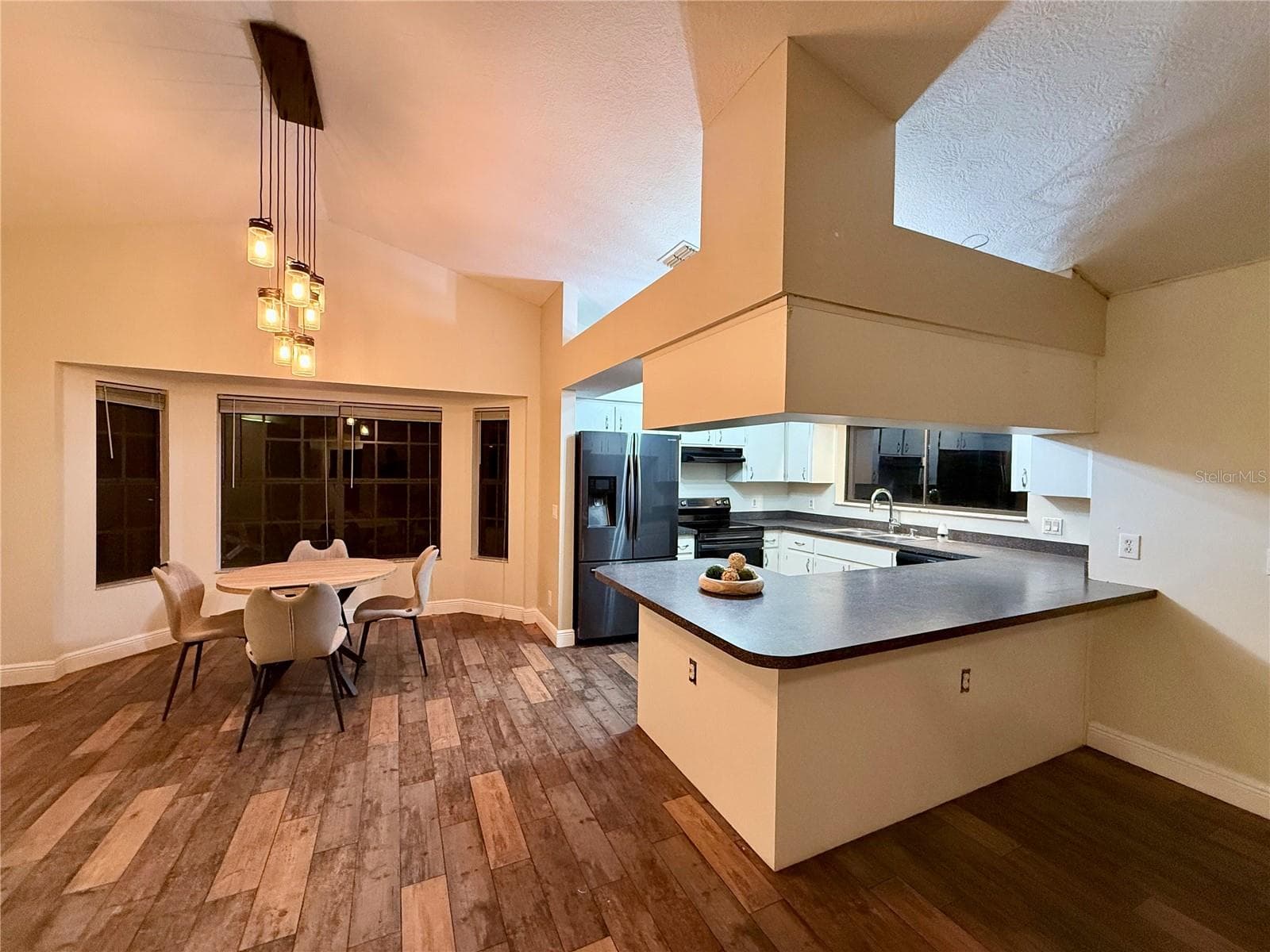 Single Family Residence at 3530 W COGWOOD CIR, BEVERLY HILLS, photo 19 of 69
