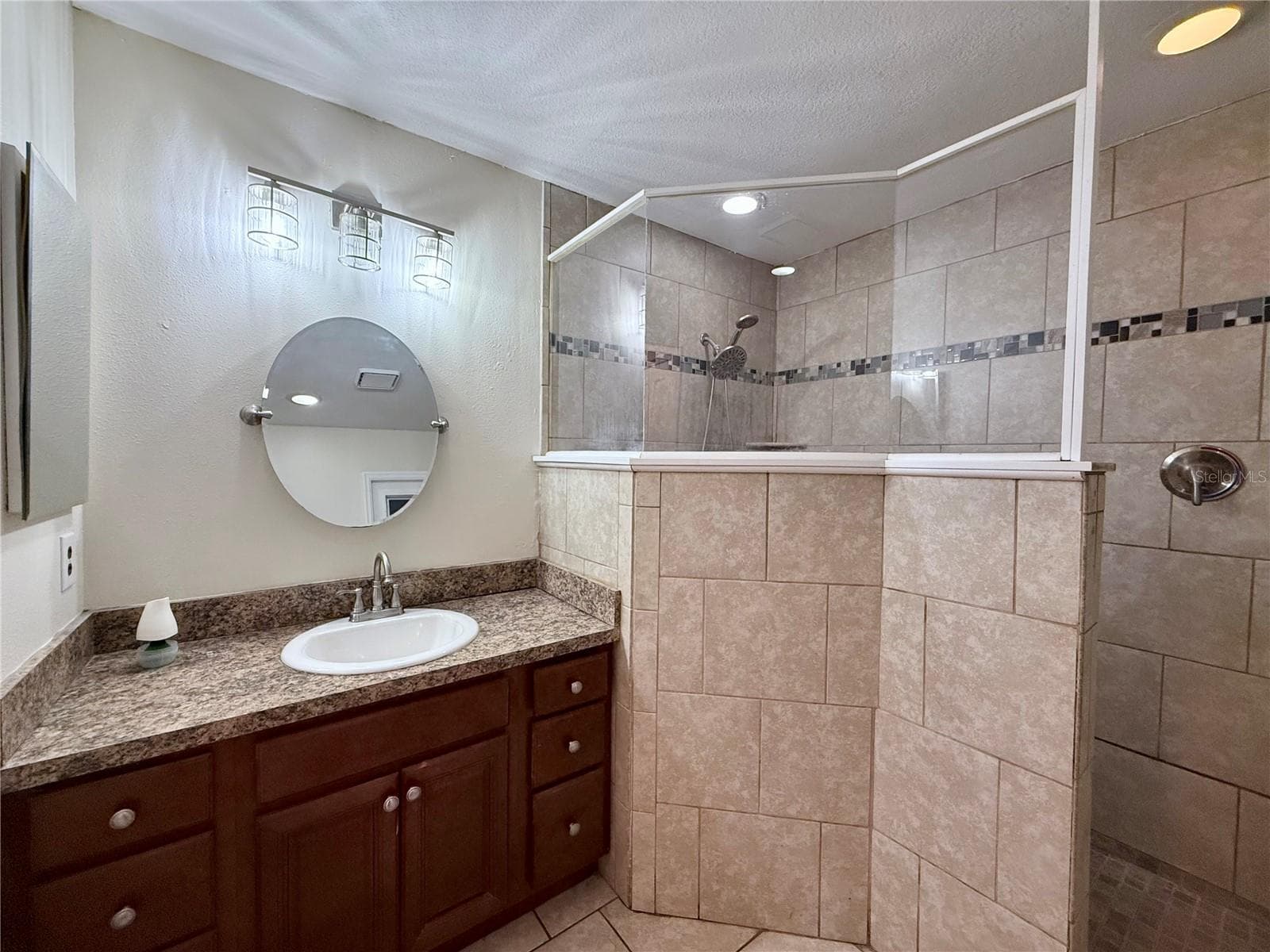 Single Family Residence at 3530 W COGWOOD CIR, BEVERLY HILLS, photo 34 of 69