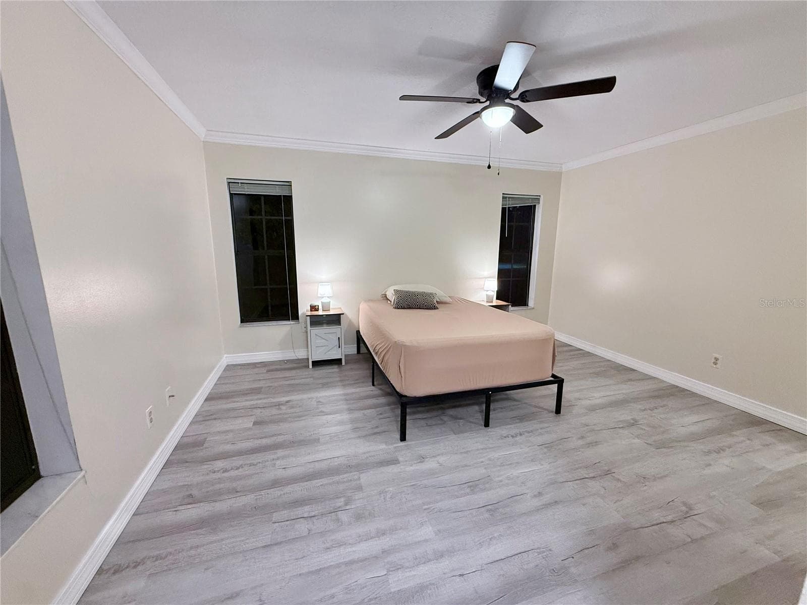 Single Family Residence at 3530 W COGWOOD CIR, BEVERLY HILLS, photo 36 of 69