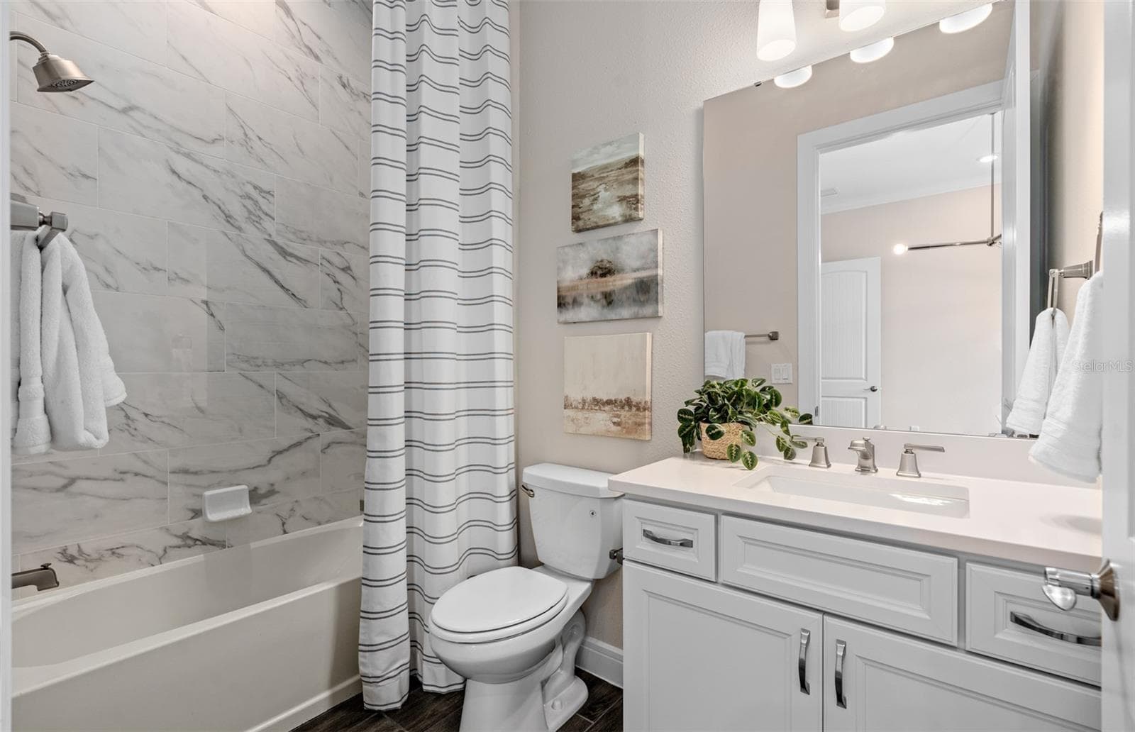 Model Home Design Only. Pictures and furnishings are for illustrative purposes only. Elevations, colors and options may vary. Furniture is for model home staging only. - 15000 CANOPY COVER DRIVE, WINTER GARDEN
