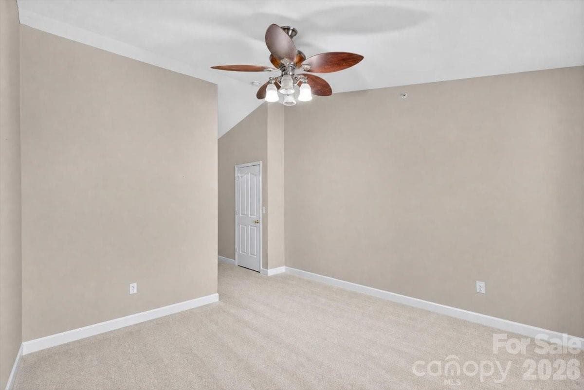 Condominium at 11232 Hyde Pointe Court, Charlotte, photo 19 of 43