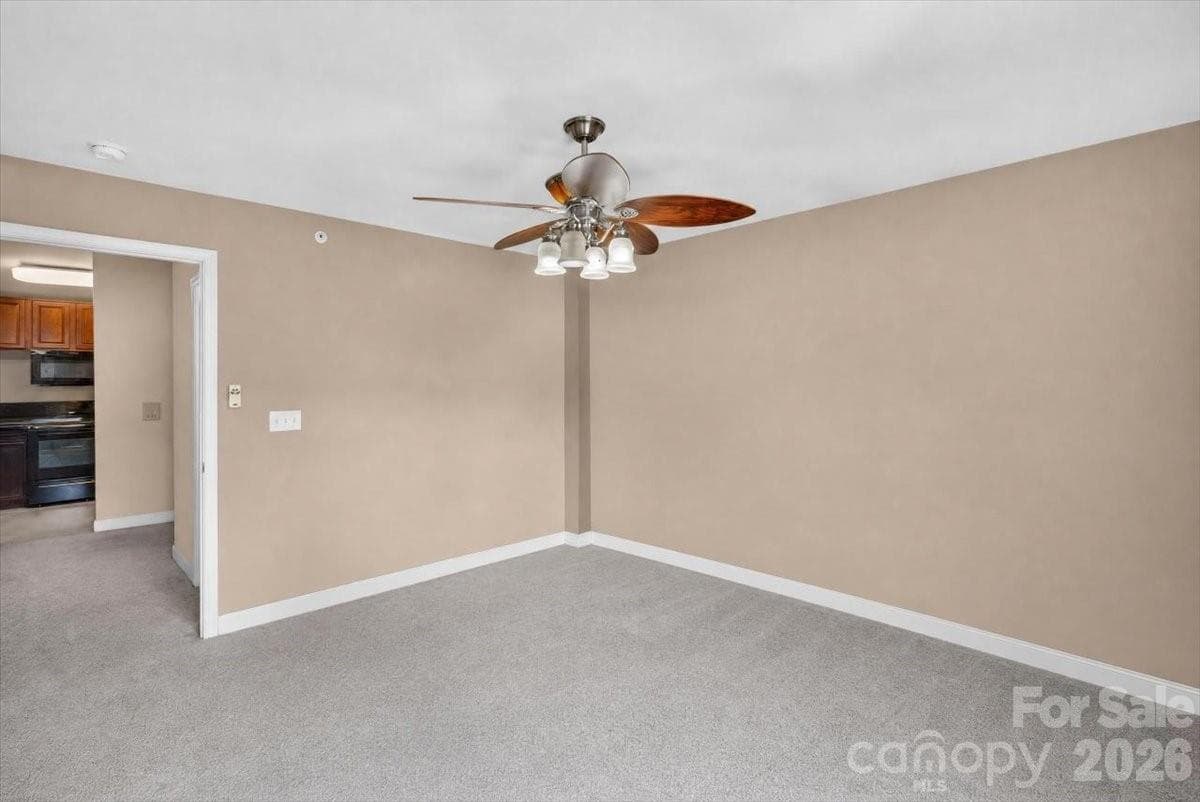 Condominium at 11232 Hyde Pointe Court, Charlotte, photo 27 of 43