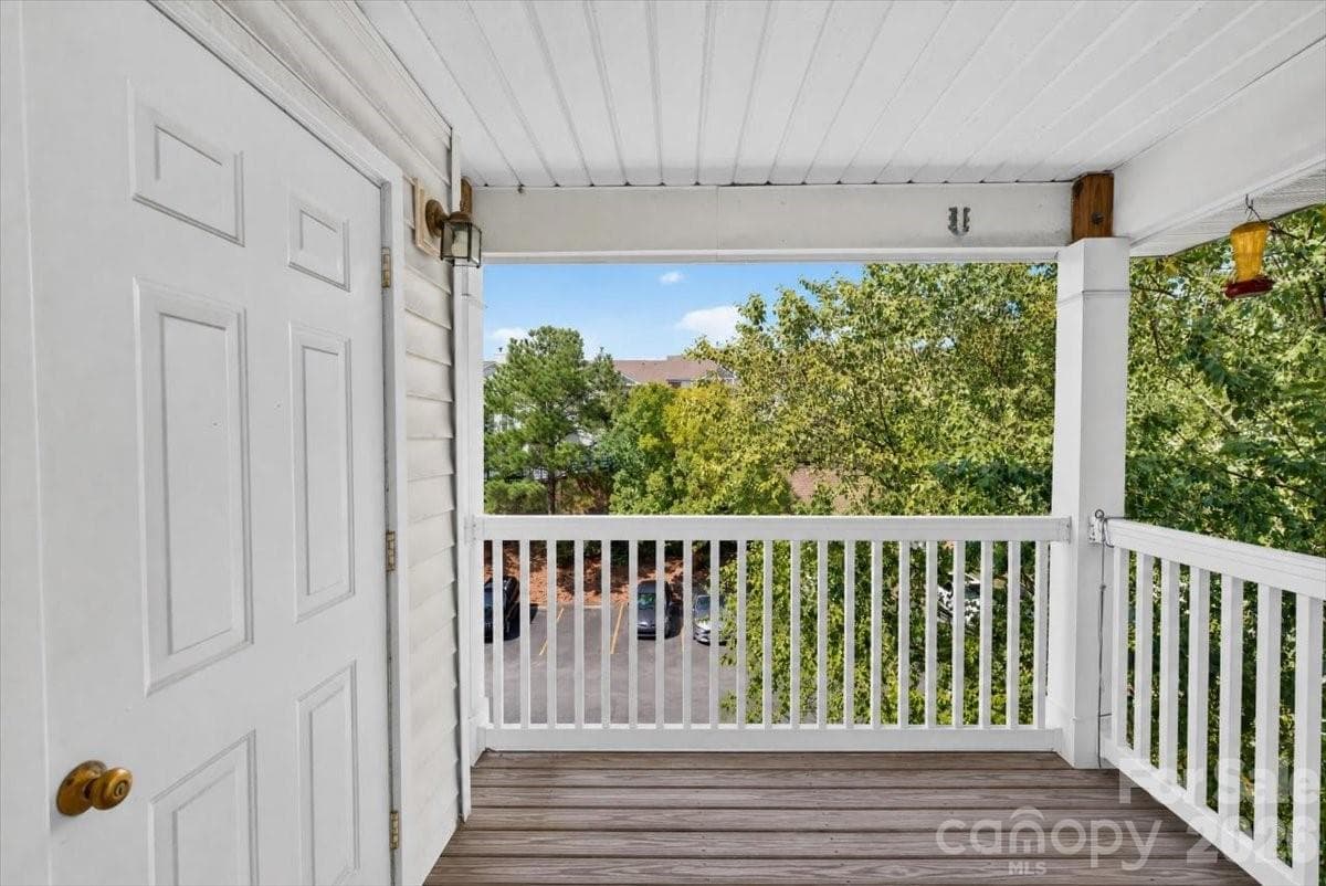 Condominium at 11232 Hyde Pointe Court, Charlotte, photo 32 of 43
