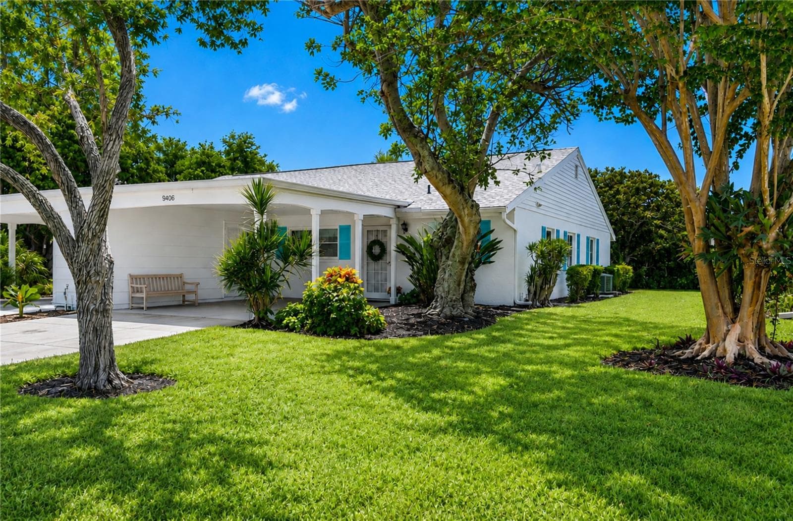 Front of villa - 9406 ANDOVER CIR, BRADENTON