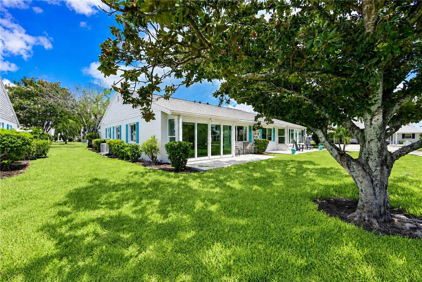 Back of villa - 9406 ANDOVER CIR, BRADENTON