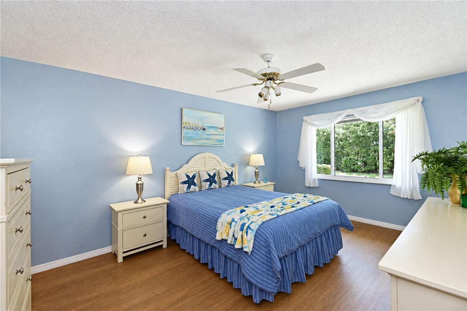 Primary bedroom to windows - 9406 ANDOVER CIR, BRADENTON