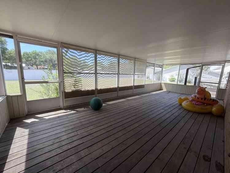 Screened Porch - NONE, MULBERRY